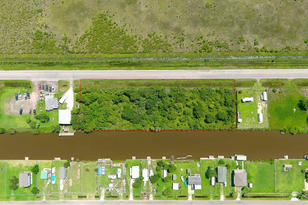 8201-8210 Fm 457 Sargent Highway - Photo 1