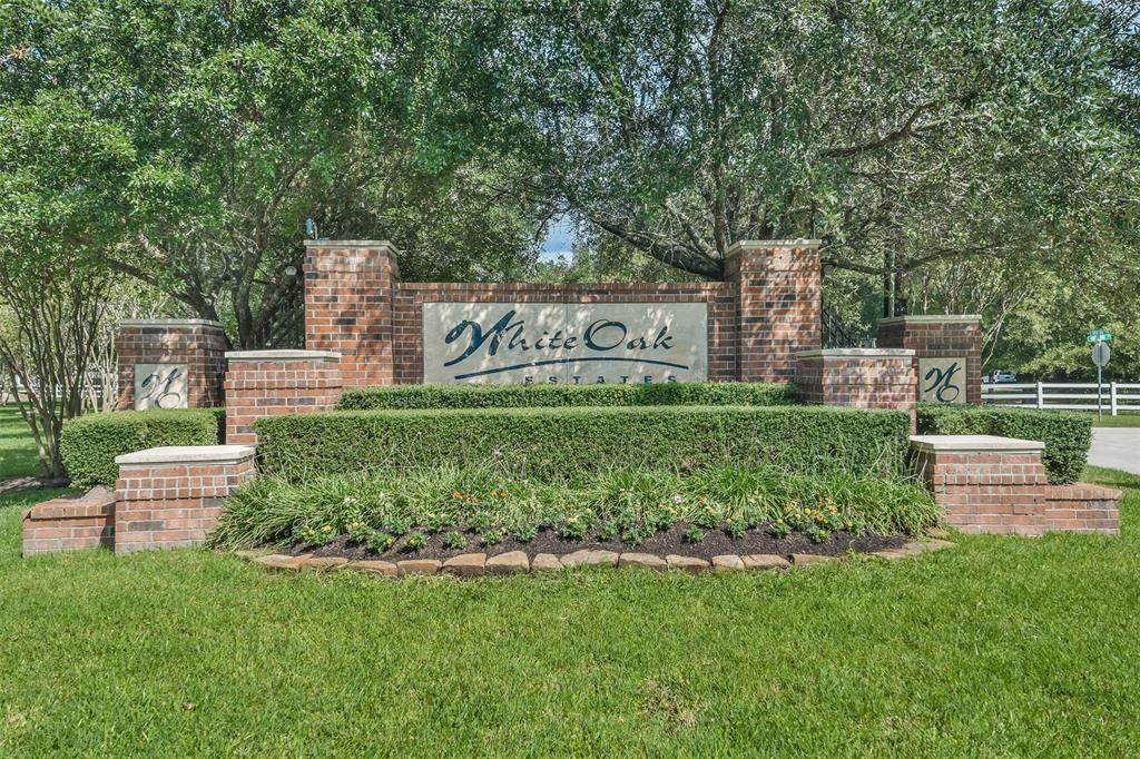 11961 White Oak Place - Photo 1