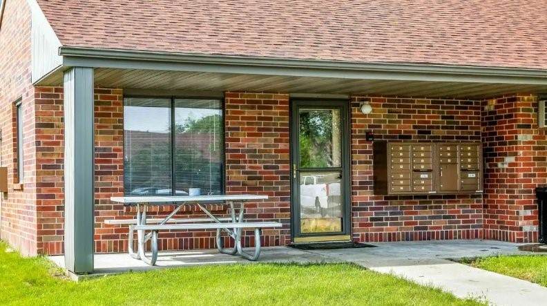 231 Grant Avenue - Photo 1