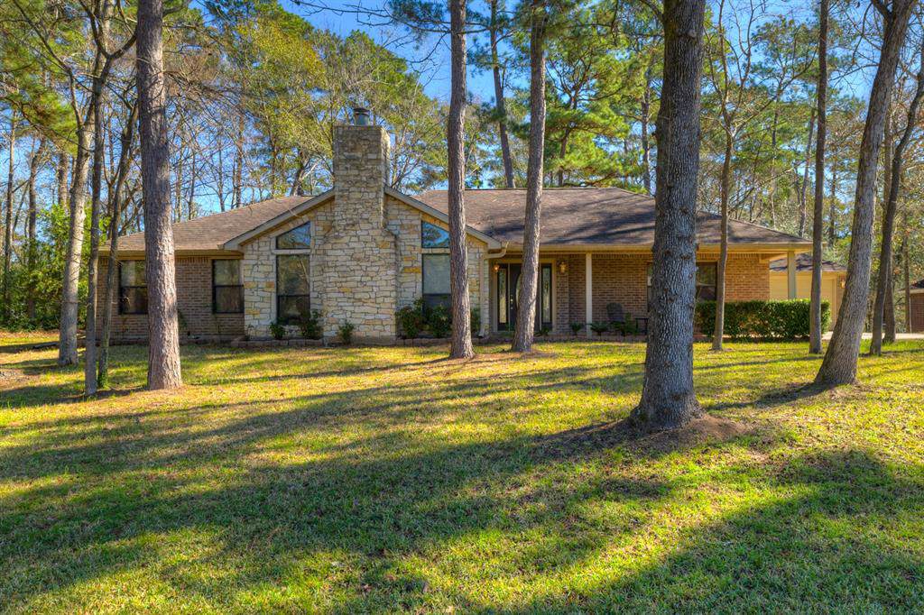 261 Lake Grove Drive - Photo 1