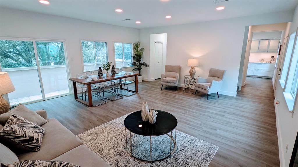 400 Tuam - Photo 1