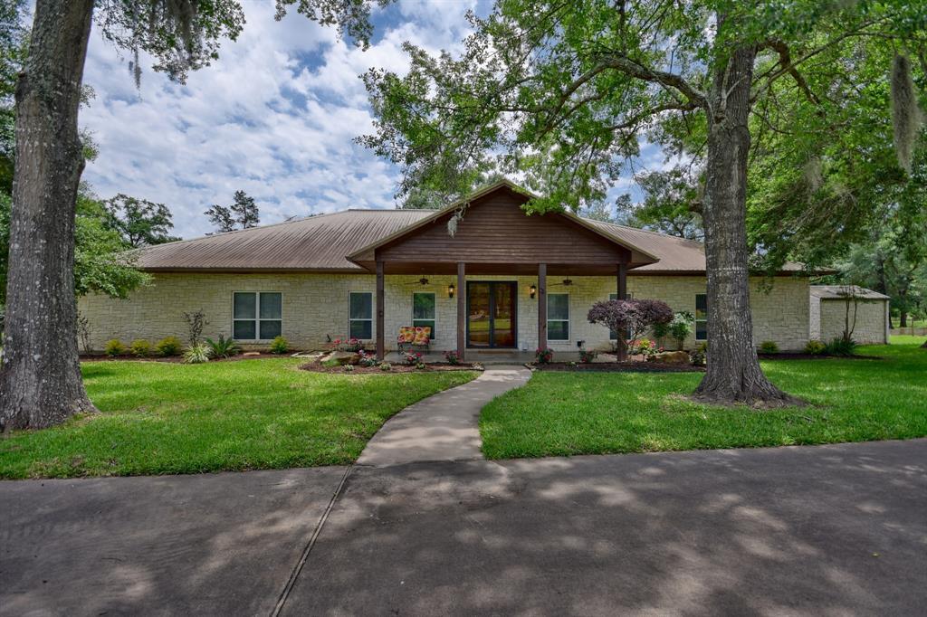 1094 Dunlavy Road - Photo 1