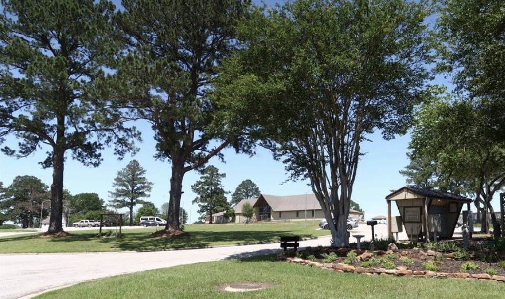 64 Westwood Drive - Photo 1