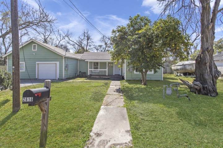 2616 46th Street - Photo 1