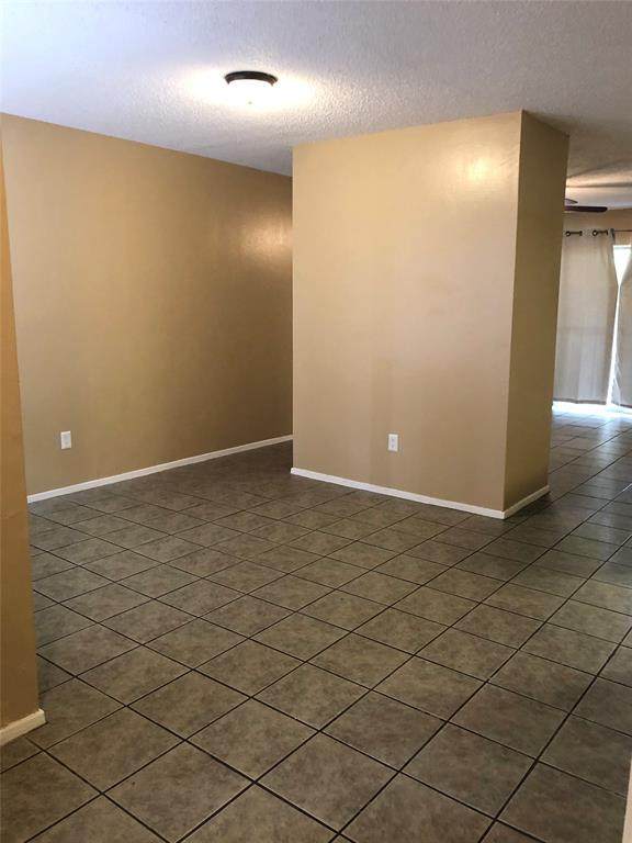 418 Garland Drive - Photo 1