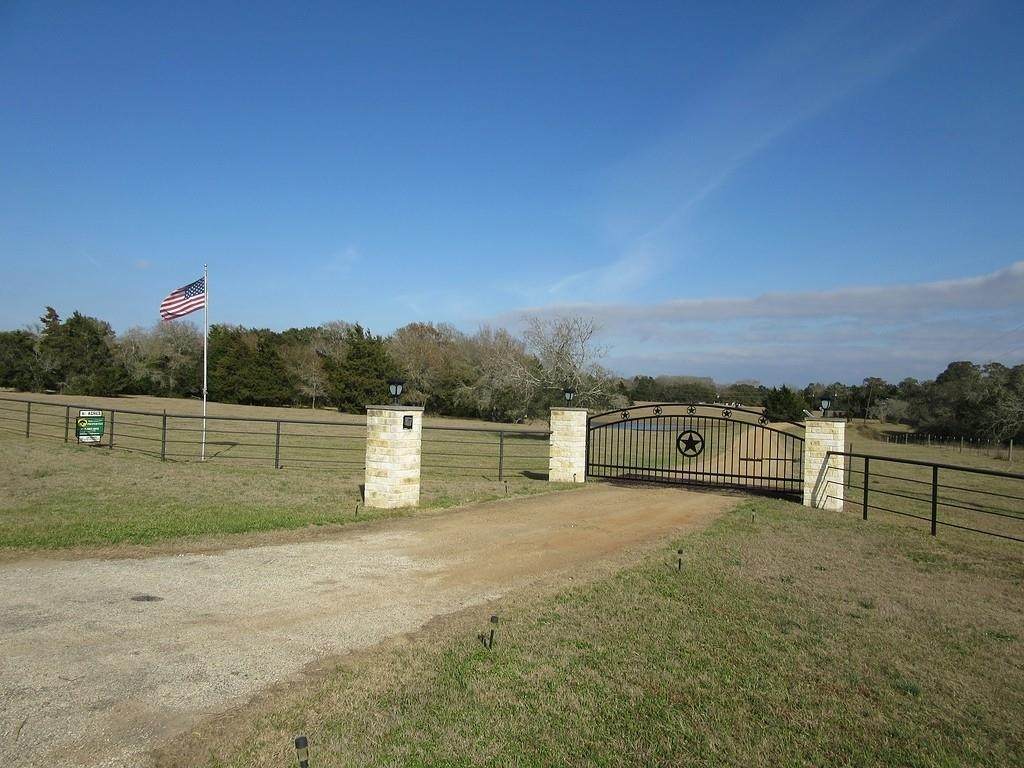 9953 Us Highway 77 - Photo 1
