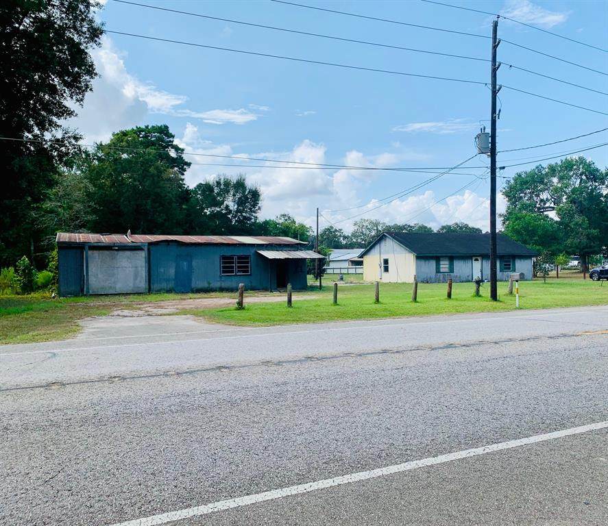 16302 Fm 2090 Road - Photo 1