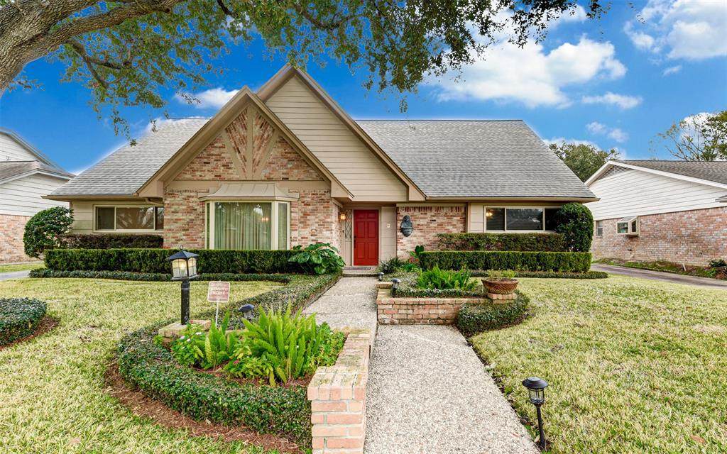 10818 Burgoyne Road - Photo 1