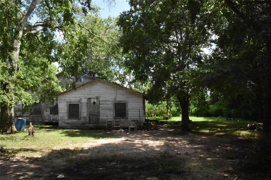 39319 Fm 149 Road - Photo 1