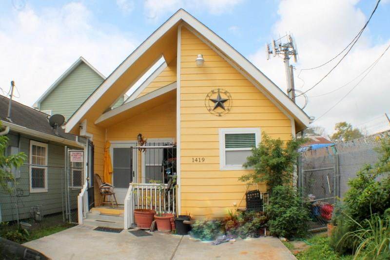 1419 Laird Street - Photo 1