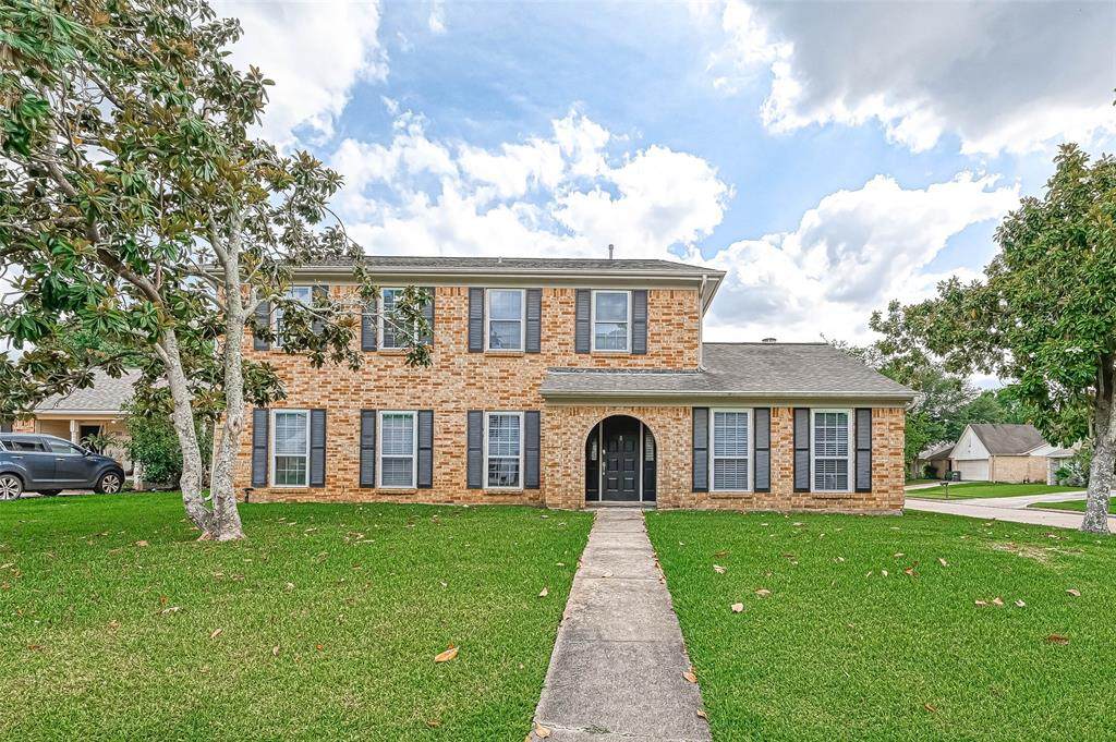 2422 Country Place Drive - Photo 1