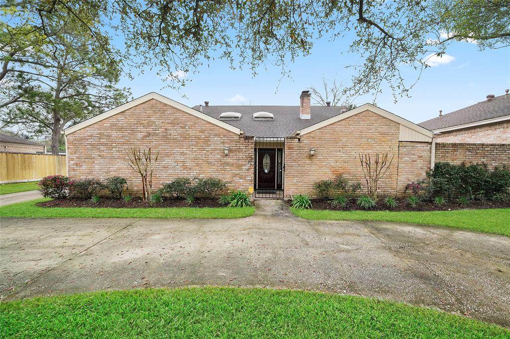 11507 Lakeside Place Drive - Photo 1