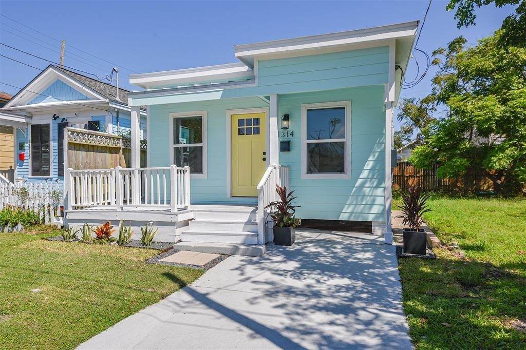 1314 26th Street - Photo 1
