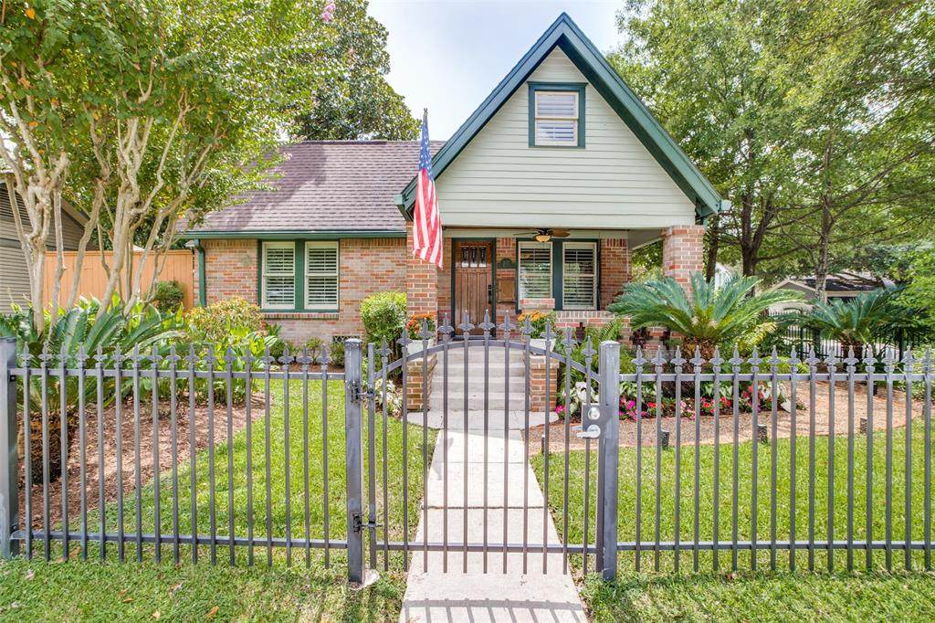 202 24th Street - Photo 1
