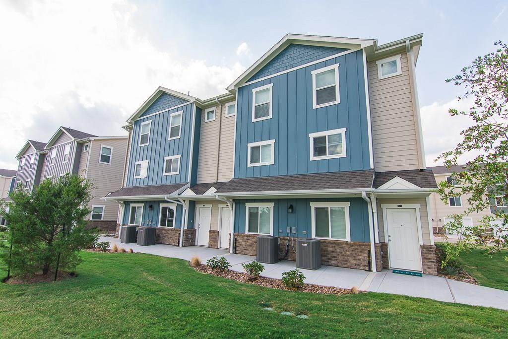 21155 Gosling - Photo 1