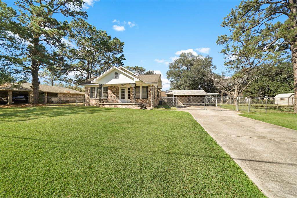 202 Sunnyview Avenue - Photo 1