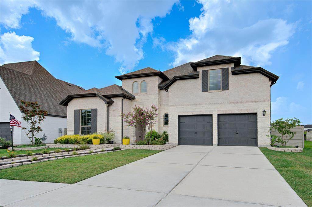 2202 Plum Creek Drive - Photo 1