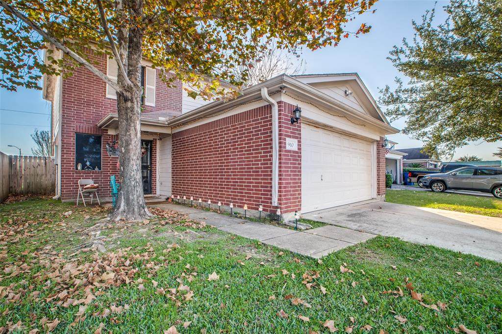 910 Calm Creek Court - Photo 1