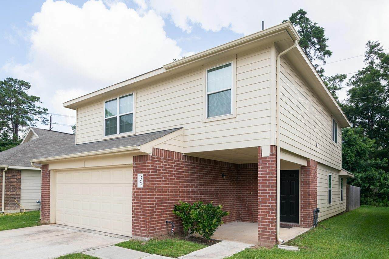 11907 Pia Drive - Photo 1