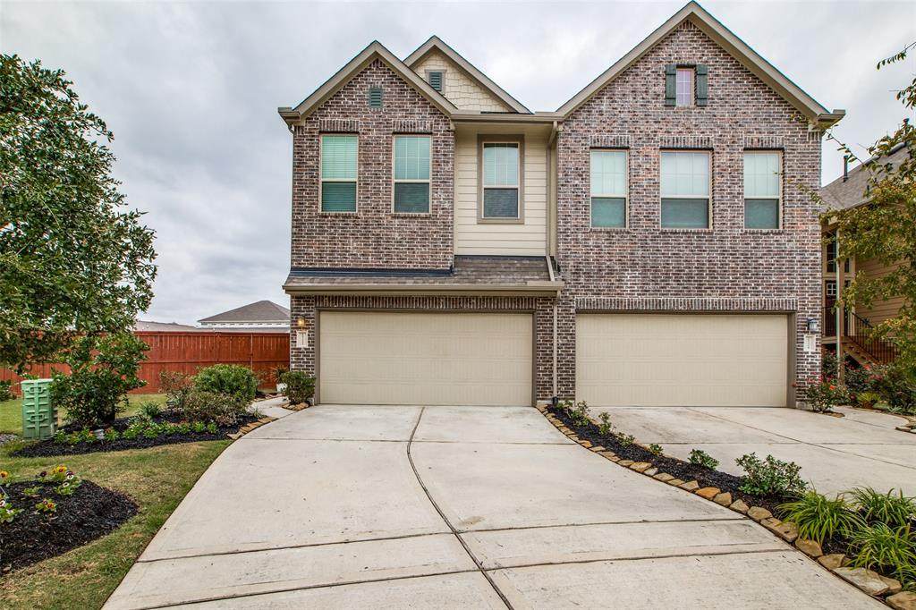 25322 Fallen Acorn Court - Photo 1