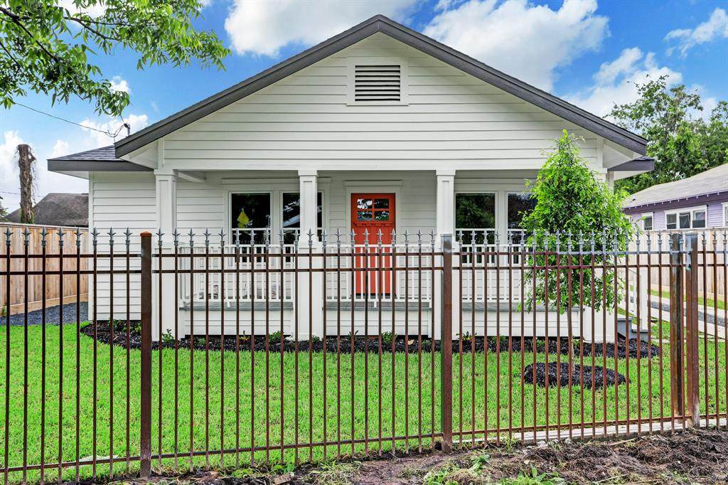 4311 Rusk Street - Photo 1