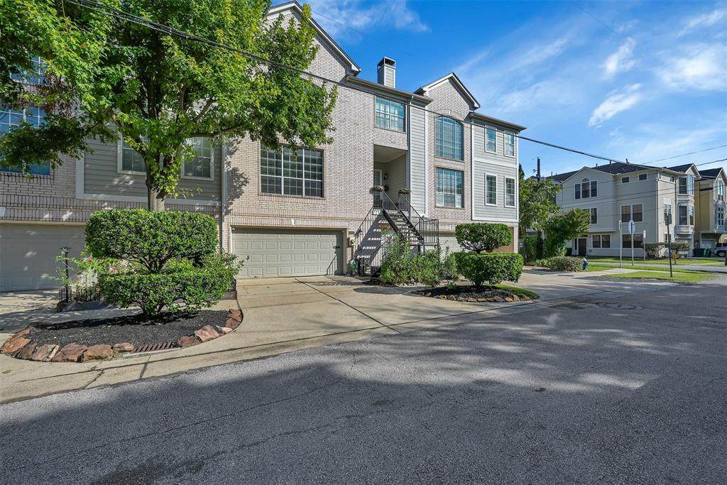 5506 Rose Street - Photo 1