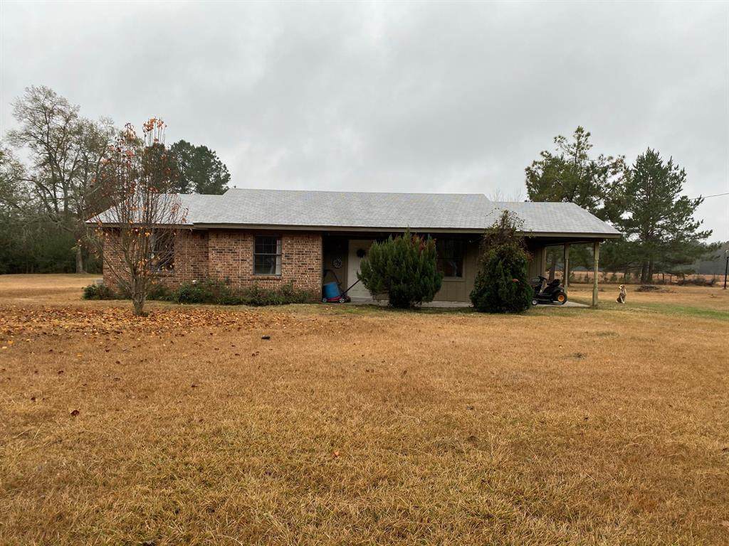 5727 County Road 4200 - Photo 1