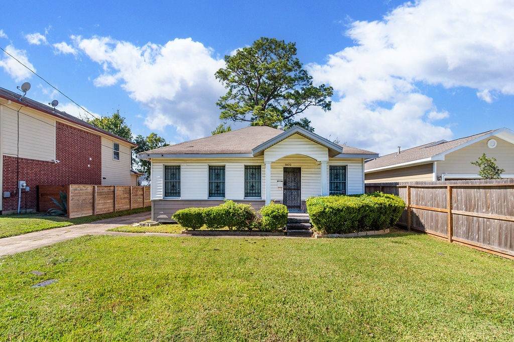 5822 Grace Lane - Photo 1