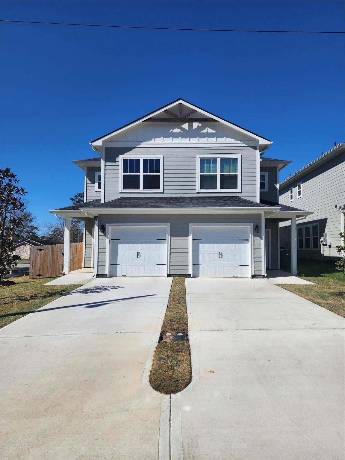 650 Everett St Unit B - Photo 1