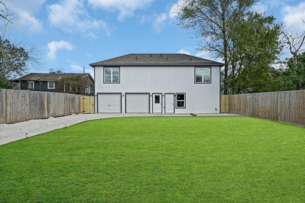 5621 Eskridge Street - Photo 1