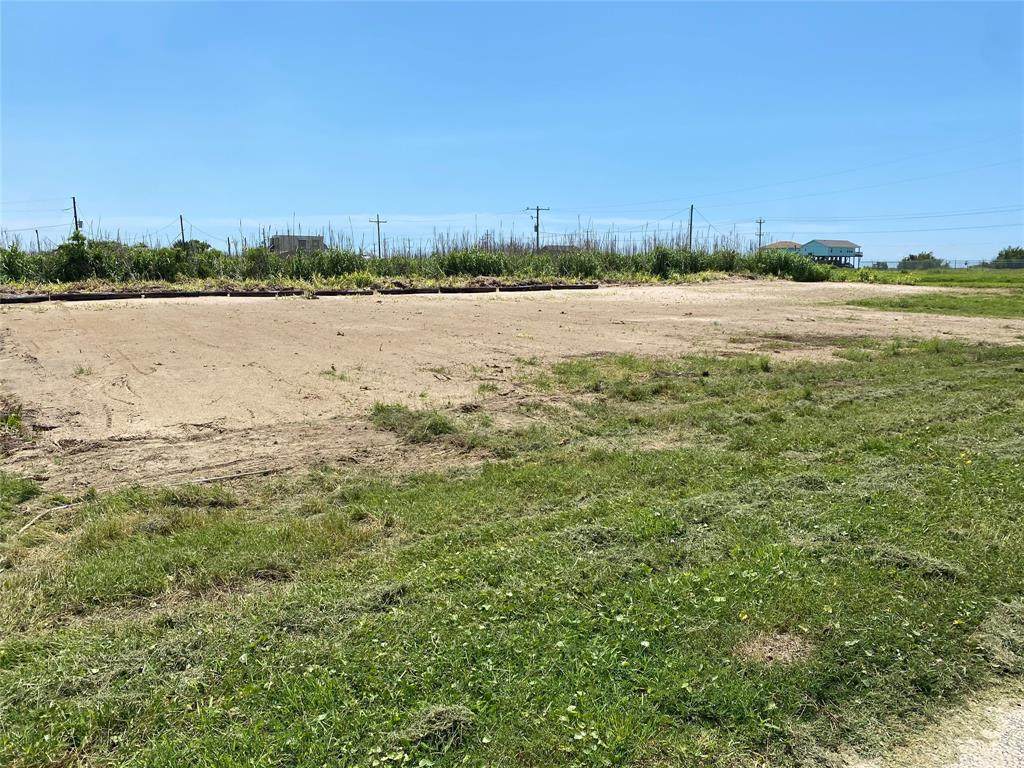 1030 Caplen - Photo 1