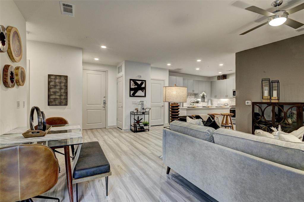 3636 Dallas Street - Photo 1