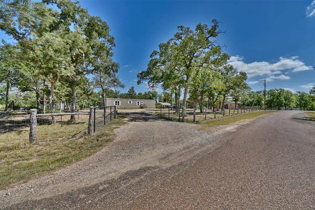 104 Deer Circle - Photo 1