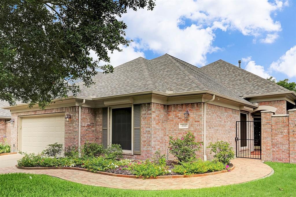 2342 Fairway Pointe Drive - Photo 1