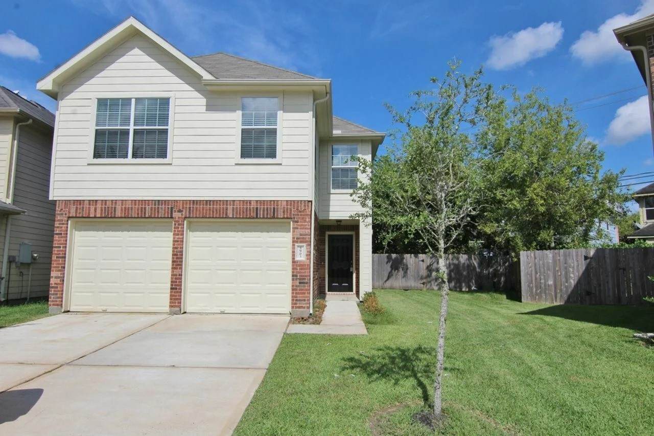 5903 Santa Cecilia Lane - Photo 1