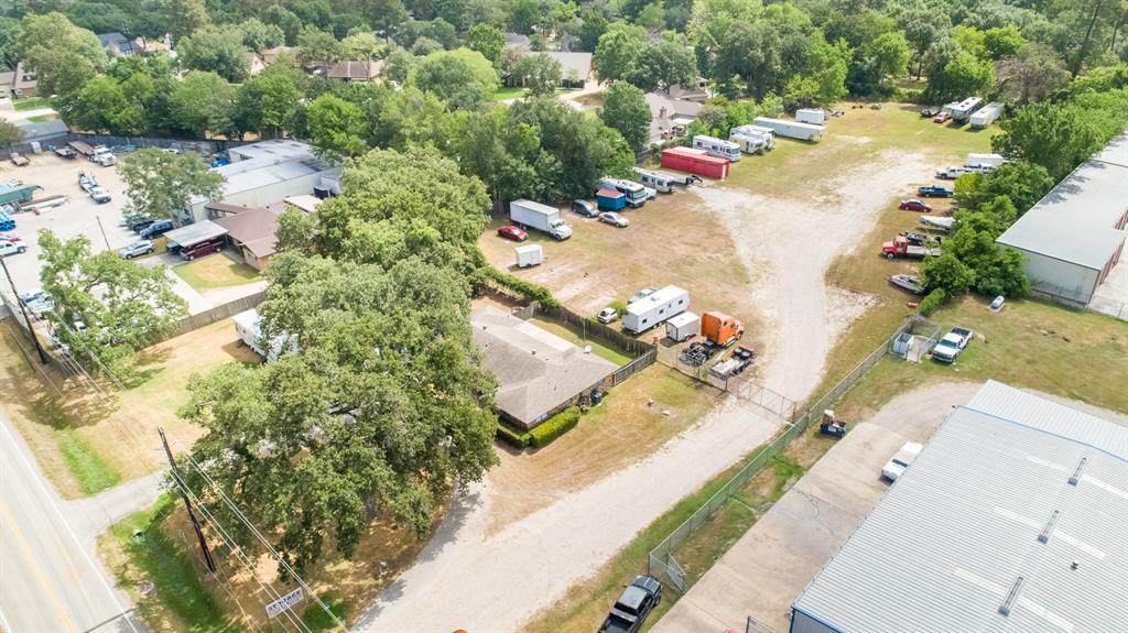 14208 Schroeder Road - Photo 1