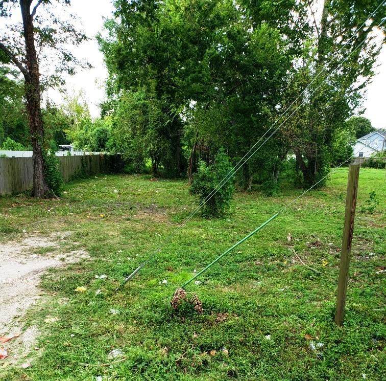 3320 Creston Drive - Photo 1