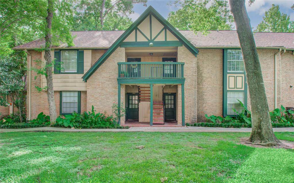 8229 Kingsbrook Road - Photo 1