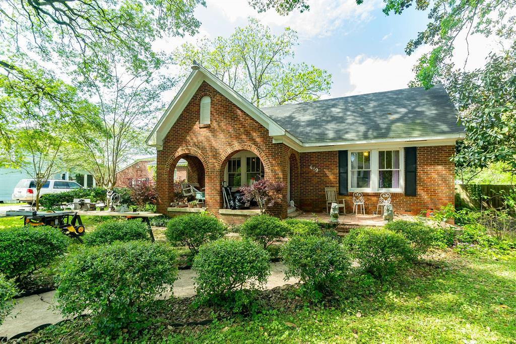 419 Peach Street - Photo 1