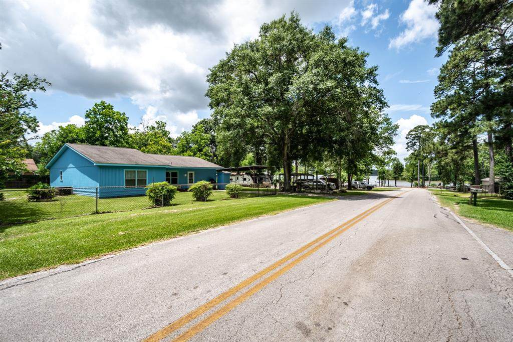 114 Waterwood Drive - Photo 1