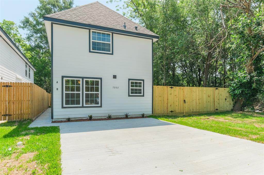 7202 Sandle Street - Photo 1