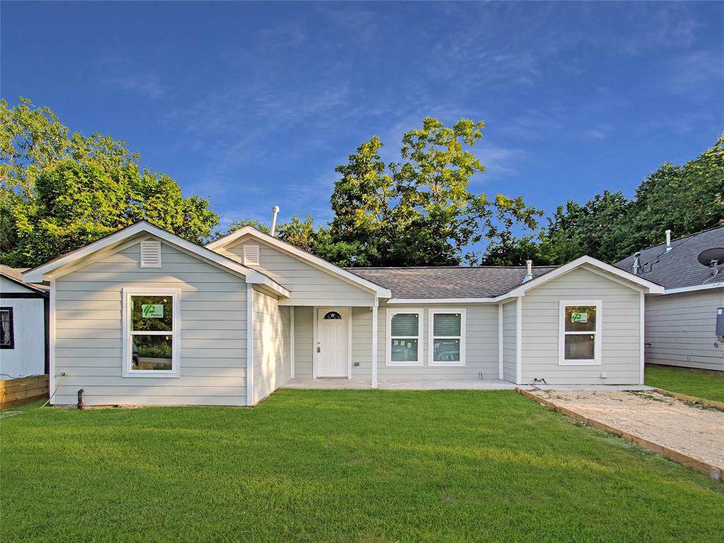4426 Knoxville Street - Photo 1