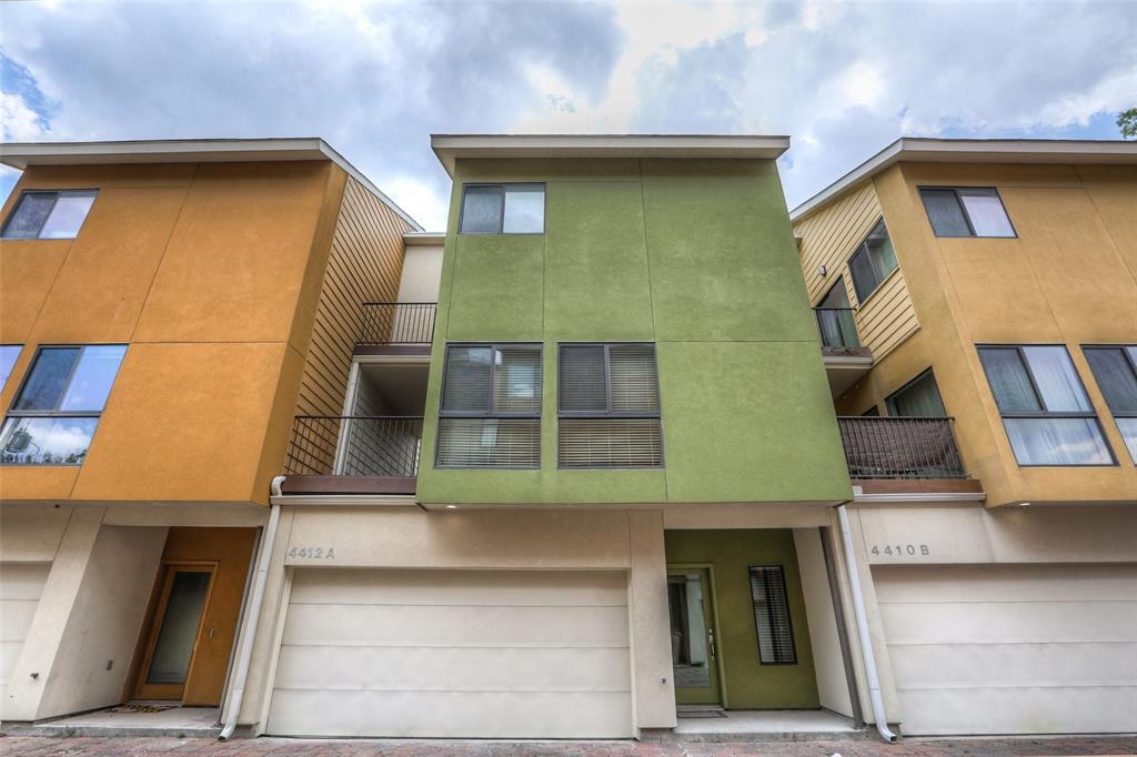 4412 Spencer Street - Photo 1
