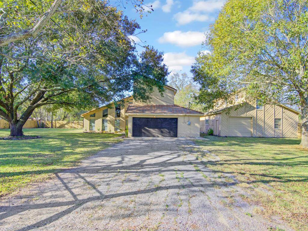 4004 County Road 833 - Photo 1