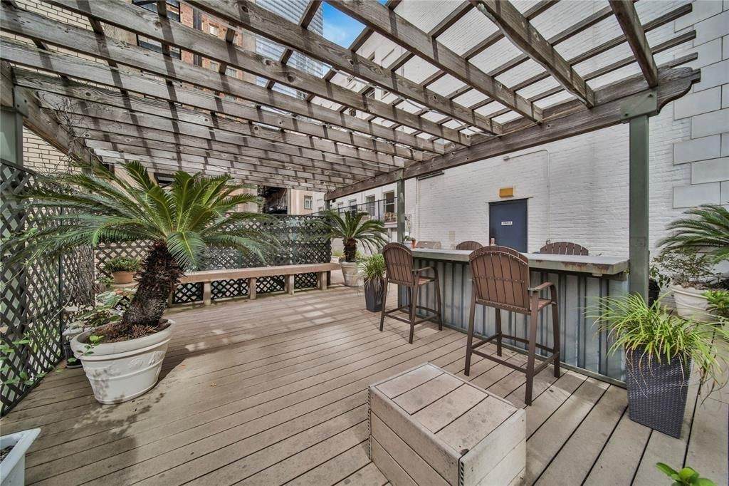 705 Main Street - Photo 1