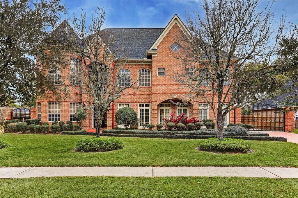 505 Victoria Way - Photo 1