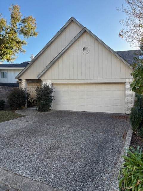 24 Lakeview Manor - Photo 1