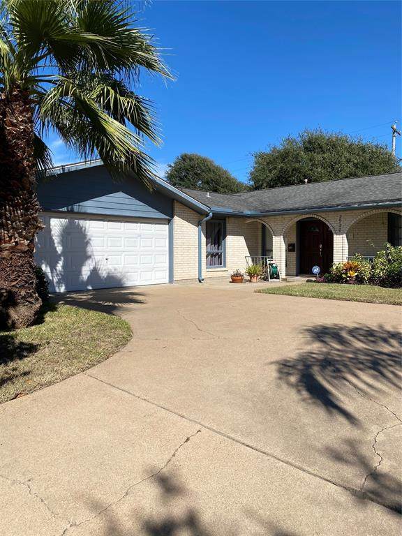 2920 Beluche Drive - Photo 1