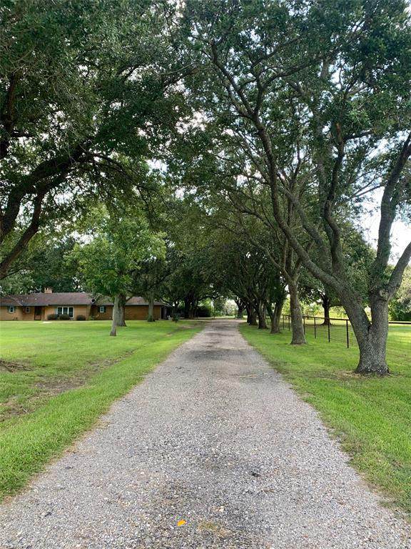 2435 Fm 1406 - Photo 1