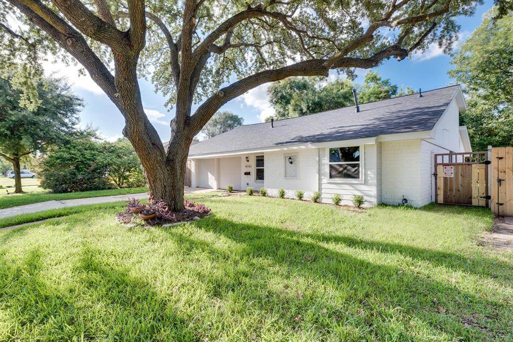 4018 Silverwood Drive - Photo 1